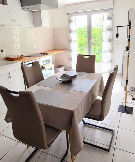 Gite De 70M² Avec Vue Sur Le Massif Du Pilat Clonas-sur-Vareze Exterior foto